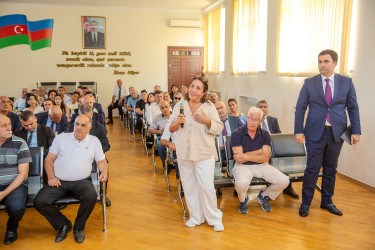 14 avqust 2025-ci il tarixində Binəqədi Rayon İcra Hakimiyyətinin başçısı Elxan Allahverdiyevin 7-ci mikrorayon sakinləri ilə səyyar qəbulu keçirildi