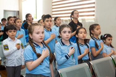 Binəqədi rayonu 83 nömrəli məktəb-liseyin birgə təşkilatçılığı ilə "Konstitusiya və Suverenlik ili"nə həsr edilmiş "Suverenliyimiz-Müstəqilliyimizin zirvəsi" adlı tədbir keçirildi