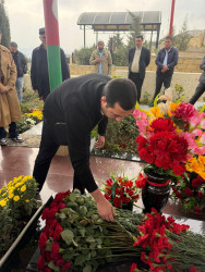 Şəhid Qasımov Şəhriyar Vəzir oğlunun şəhadətinin ildönümü ilə əlaqədar məzarı ziyarət olundu