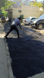 Binəqədi Rayon İcra Hakimiyyəti təşkilatçılığı ilə Azərbaycan Avtomobil Yolları Dövlət Agentliyi tərəfindən rayonun müxtəlif ərazilərində asfaltlama işləri davam etdirilir