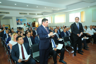 10 sentyabr 2026-cı il tarixində Binəqədi Rayon İcra Hakimiyyətinin başçısı Elxan Allahverdiyevin 8-ci mikrorayon sakinləri ilə səyyar qəbulu keçirildi