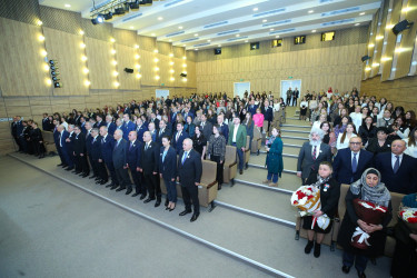 Yeni Azərbaycan Partiyası Binəqədi rayon təşkilatının yaradılmasının 33-cü ildönümünə və 8 Mart Beynəlxalq Qadınlar Gününə  həsr olunmuş tədbir keçirildi