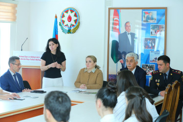 Binəqədi rayonunda 26 İyun-Narkomaniya və Narkobiznesə qarşı Beynəlxalq Mübarizə Gününə həsr olunmuş "Narkotiksiz gələcək naminə!” mövzusunda növbəti maarifləndirici tədbir keçirildi