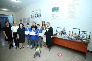 Binəqədi rayonu 30 № li tam orta məktəbin şagirdlərinin ifasında Azərbaycan bəstəkarı, Şərqdə ilk operanın yaradıcısı, böyük musiqişünas-alim Üzeyir Hacıbəylinin anadan olmasının 140 illik yubileyinə həsr olunmuş “O olmasın, bu olsun” operettası səhnələşdirildi