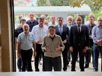 Şəhid Bayramov Ruslan Telman oğlunun anım günü ilə əlaqədar məzarı ziyarət olundu