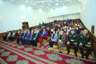 YAP Binəqədi rayon təşkilatı Ümummilli lider Heydər Əliyevin anadan olmasının 103-cü ildönümünə həsr olunmuş “Ulu öndərin tarixi missiyası – zəfərə aparan yol” adlı tədbir keçirdi