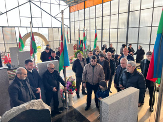 Şəhid Bayramov Əli Nadir oğlunun doğum günü ilə əlaqədar məzarı ziyarət olundu