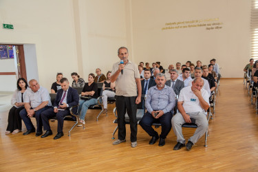 12 avqust 2025-ci il tarixində Binəqədi Rayon İcra Hakimiyyətinin başçısı Elxan Allahverdiyevin Binəqədi qəsəbəsinin sakinləri ilə səyyar qəbulu keçirildi