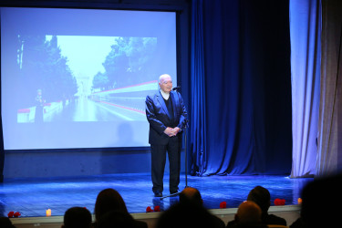 Şuşa Dövlət Musiqili Dram Teatrında 20 Yanvar faciəsinin 35-ci ildönümünə həsr olunmuş "Yanvarın 20–ci günü” adlı ədəbi–bədii kompozisiya nümayiş etdirildi