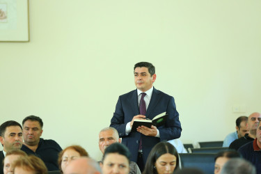 24 sentyabr 2026-cı il tarixində Binəqədi Rayon İcra Hakimiyyətinin başçısı Elxan Allahverdiyevin 9-cu mikrorayon sakinləri ilə səyyar qəbulu keçirildi