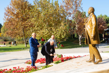 Binəqədi rayonunda Yeni Azərbaycan Partiyasının yaradılmasının 32-ci ildönümü münasibətilə təntənəli tədbir keçirildi