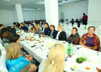 27 Sentyabr Anım Günü ilə əlaqədar ölkəmizin hər yerində olduğu kimi Binəqədi rayonunda da şəhidlərimizin əziz xatirəsi böyük ehtiramla yad edildi