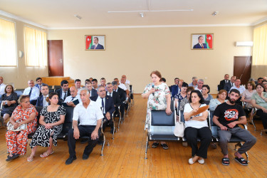 17 iyul 2025-ci il tarixində Binəqədi Rayon İcra Hakimiyyətinin başçısı Elxan Allahverdiyevin 6-cı mikrorayon sakinləri ilə səyyar qəbulu keçirildi