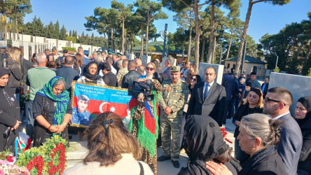 Şəhid Zeynalov Tural Ruslan oğlunun anım günü ilə əlaqədar məzarı ziyarət olundu