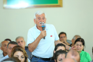 22 iyun 2026-cı il tarixində Binəqədi Rayon İcra Hakimiyyətinin başçısı Elxan Allahverdiyevin M.Ə.Rəsulzadə qəsəbə sakinləri ilə səyyar qəbulu keçirildi