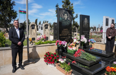 2016-cı il Aprel döyüşlərinin şəhidi Fəxrəddin Qurbanlının anım günü ilə əlaqədar məzarı ziyarət olundu