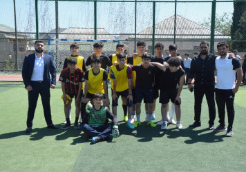Binəqədi rayonunda “Konstitusiya və Suverenlik İli” çərçivəsində ümummilli lider Heydər Əliyevin anadan olmasının 102-ci ildönümünə həsr olunmuş mini futbol yarışının final mərhələsi keçirildi