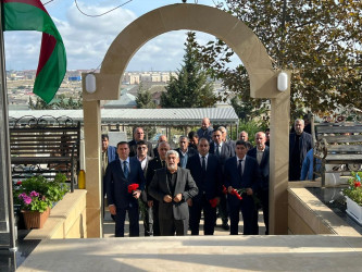 Şəhid Abbasov Vahid Sahib oğlunun şəhadətinin ildönümü ilə əlaqədar məzarı ziyarət olundu