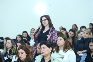 Binəqədi rayonu 276 № li tam orta məktəbdə Məktəbəqədər və Ümumi Təhsil üzrə Dövlət Agentliyinin (MÜTDA) təşəbbüsü ilə keçirilən valideyn konfransları çərçivəsində növbəti görüş keçirildi