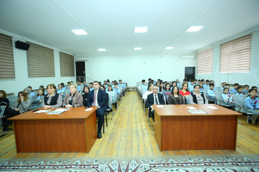 Binəqədi rayonu 83 № li məktəb-liseydə Ümummilli Lider Heydər Əliyevin xatirəsinə həsr olunmuş “Ulu Öndərin izi ilə – nəsildən nəsilə” adlı tədbir keçirildi