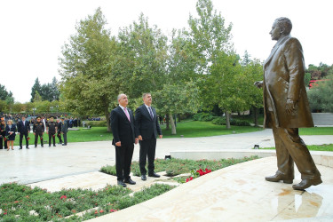 Binəqədi rayonunda "20 Sentyabr - Dövlət Suverenliyi Günü”nə həsr olunmuş “Dövlət Suverenliyi-Müstəqilliyimizin əbədi rəmzidir!” adlı tədbir keçirildi