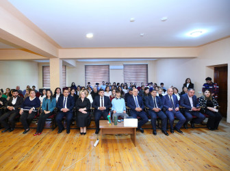 Azərbaycan ədəbiyyatının görkəmli nümayəndəsi, xalq şairi, dramaturq, ədəbiyyatşünas, pedaqoq və ictimai xadim, akademik Bəxtiyar Vahabzadənin anadan olmasının 100 illik yubileyinə həsr olunmuş “Şeirin Bəxtiyar Nidası” adlı tədbir keçirildi