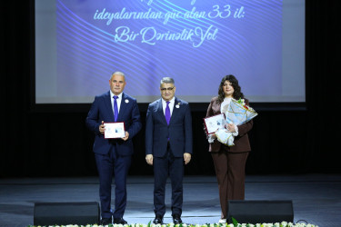 Yeni Azərbaycan Partiyası Binəqədi rayon təşkilatının yaradılmasının 33-cü ildönümünə və 8 Mart Beynəlxalq Qadınlar Gününə  həsr olunmuş tədbir keçirildi