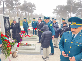 Şəhid Qasımov Abbas Rza oğlunun doğum günü ilə əlaqədar məzarı ziyarət olundu