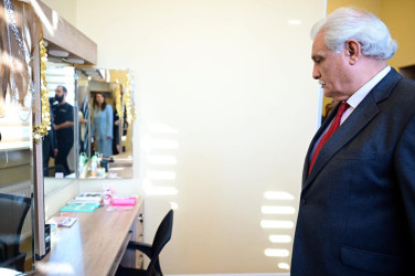 İrəvan Dövlət Azərbaycan Dram Teatrının binası istifadəyə verildi