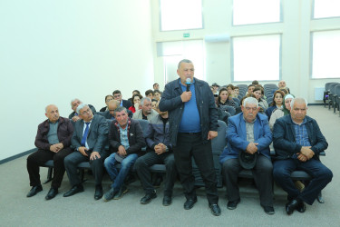 07 may 2026-cı il tarixində Binəqədi Rayon İcra Hakimiyyətinin başçısı Elxan Allahverdiyevin Xocəsən qəsəbə sakinləri ilə səyyar qəbulu keçirildi