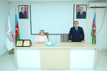Ə.D.Məlikov adına Binəqədi Tibb Mərkəzində “17 İyun – Tibb İşçilərinin Peşə Bayramı Günü” münasibətilə tədbir keçirildi