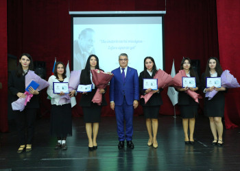YAP Binəqədi rayon təşkilatı Ümummilli lider Heydər Əliyevin anadan olmasının 103-cü ildönümünə həsr olunmuş “Ulu öndərin tarixi missiyası – zəfərə aparan yol” adlı tədbir keçirdi