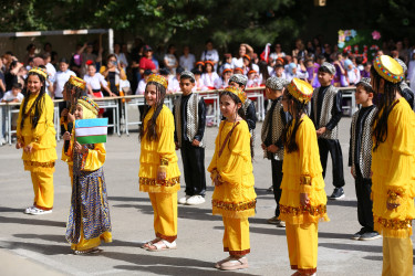 Binəqədi rayonu 143 № li tam orta məktəbdə 1 iyun- “Uşaqların Beynəlxalq Müdafiəsi Günü”nə həsr edilmiş tədbir keçirildi