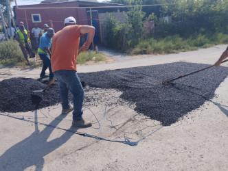 Binəqədi rayonu 28 May qəsəbəsi 8 Mart küçəsində asfaltlama işləri aparıldı