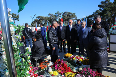 Binəqədi rayonunda 8 Noyabr - “Zəfər Günü” ilə əlaqədar şəhidlərimizin əziz xatirəsi böyük ehtiramla yad edildi