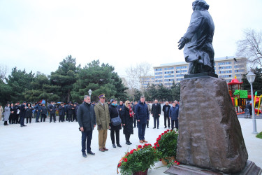 Binəqədi rayonunda dahi rumın bəstəkarı Corce Eneskunun adını daşıyan parkda Rumıniyanın Milli Mədəniyyət Gününə həsr olunmuş tədbir keçirildi