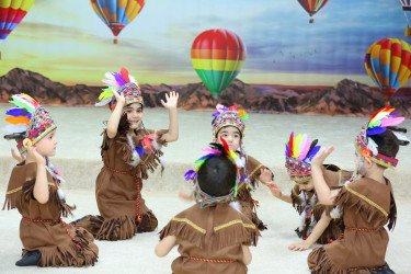 “Kids Era” körpələr evi-uşaq bağçasında 1 iyun - “Uşaqların Beynəlxalq Müdafiəsi Günü”nə həsr edilmiş “Uşaqlar bizim gələcəyimizdir!” adlı tədbir keçirildi