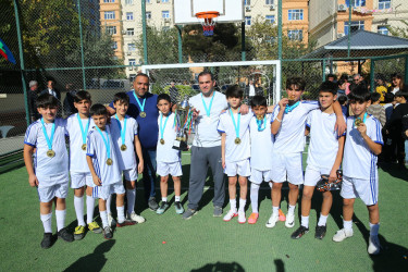 Paytaxtın abad məhəllələrində mini futbol yarışları başa çatıb
