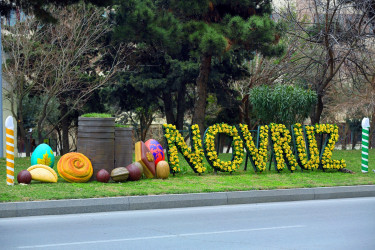 Novruz bayramı ərəfəsində Binəqədi rayonunun prospektləri, küçələri, parkları bayram əhval-ruhiyyəsi ilə bəzədilib