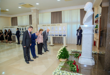 “Şəhərsalma və Memarlıq İli” çərçivəsində Ümummilli Lider Heydər Əliyevin ilk dəfə siyasi rəhbərliyə gəlişinin 57-ci ildönümünə  həsr olunmuş “14 iyul 1969-cu il: Tarixi dönüş və Azərbaycanın milli  inkişaf yolunun başlanğıcı” adlı  tədbir keçirildi