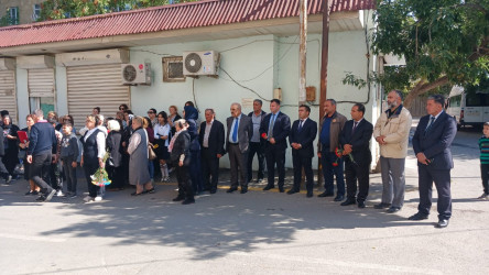 Şəhid Qurbanov Davud Tariyel oğlunun şəhadətinin ildönümü ilə əlaqədar barelyefi önündə anım tədbiri keçirildi