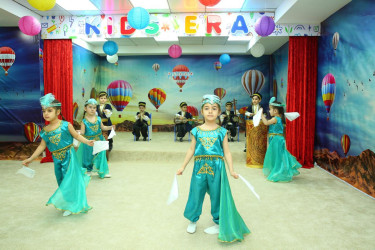 “Kids Era” körpələr evi-uşaq bağçasında 1 iyun - “Uşaqların Beynəlxalq Müdafiəsi Günü”nə həsr edilmiş “Uşaqlar bizim gələcəyimizdir!” adlı tədbir keçirildi