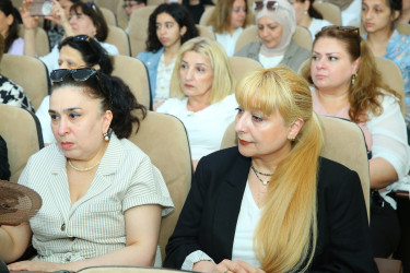 Arif Məlikov adına 11 nömrəli Onbirillik Musiqi məktəbinin şagirdlərinin yekun hesabat konserti keçirildi