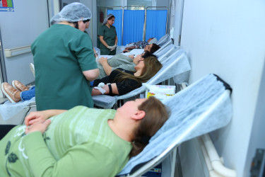 Binəqədi Tibb Mərkəzində könüllü qanvermə aksiyası keçirildi