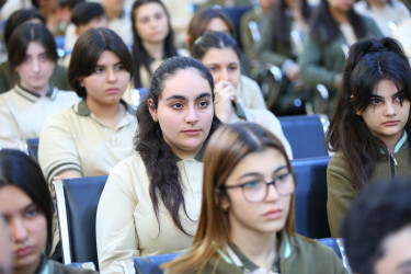 Binəqədi rayonu 298 №-li tam orta məktəbdə "Narkotiksiz gələcək naminə!” mövzusunda növbəti maarifləndirici tədbir keçirildi