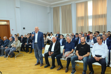 19 sentyabr 2025-ci il tarixində Binəqədi Rayon İcra Hakimiyyətinin başçısı Elxan Allahverdiyevin Biləcəri qəsəbə sakinləri ilə səyyar qəbulu keçirildi