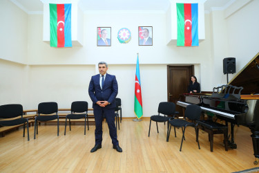 A.Məlikov adına 11 nömrəli onbirillik musiqi məktəbində Azərbaycanın dahi bəstəkarı Üzeyir Hacıbəylinin anadan olmasının 141-ci ildönümü və 18 Sentyabr – Milli Musiqi Günü münasibətilə tədbir keçirildi