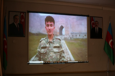 Binəqədi rayonu 83 № li məktəb-liseydə Ümummilli Lider Heydər Əliyevin xatirəsinə həsr olunmuş “Ulu Öndərin izi ilə – nəsildən nəsilə” adlı tədbir keçirildi