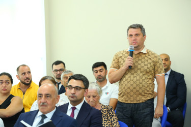 18 avqust 2026-cı il tarixində Binəqədi Rayon İcra Hakimiyyətinin başçısı Elxan Allahverdiyevin 7-ci mikrorayon sakinləri ilə səyyar qəbulu keçirildi
