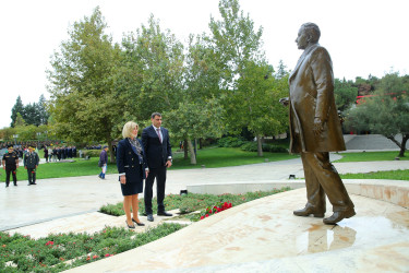Binəqədi rayonunda "20 Sentyabr - Dövlət Suverenliyi Günü”nə həsr olunmuş “Dövlət Suverenliyi-Müstəqilliyimizin əbədi rəmzidir!” adlı tədbir keçirildi